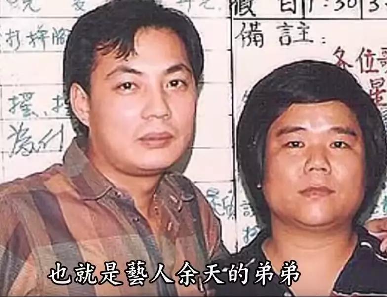 童颜针、裹胸布一代童星成了长不大的圈钱机器,她比房似锦惨多了