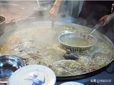 乐山美食名片,乐山美食纪录片跷脚牛肉