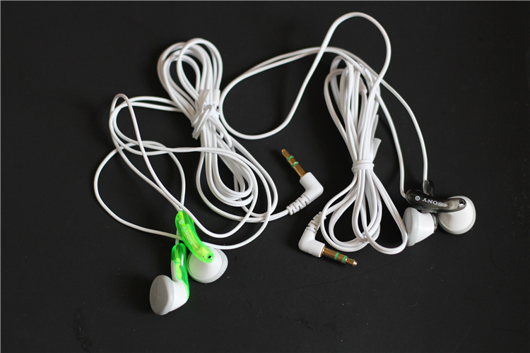 平头耳塞优缺点,平头耳塞式耳机越来越少