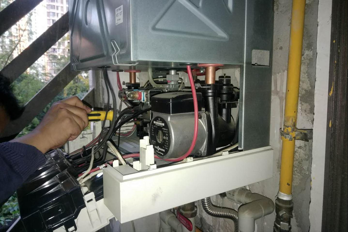 壁挂炉生活热水不稳定是什么原因,壁挂炉只用热水不供暖怎么操作