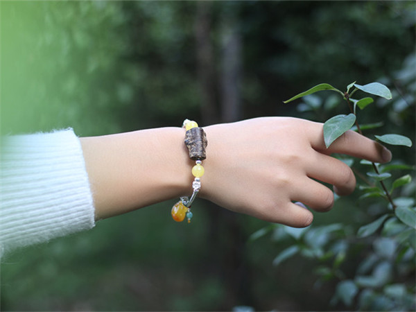 徐文祺沉香包浆好吗,徐文祺沉水级沉香手串