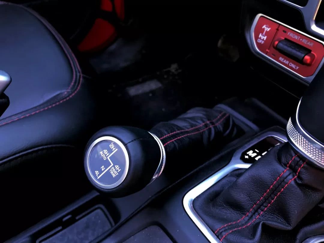 丛林限量牧马人jeep试驾,牧马人城市猎人版