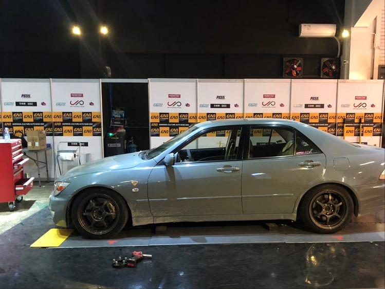 凌志is200改宽体,凌志is200跟250的区别