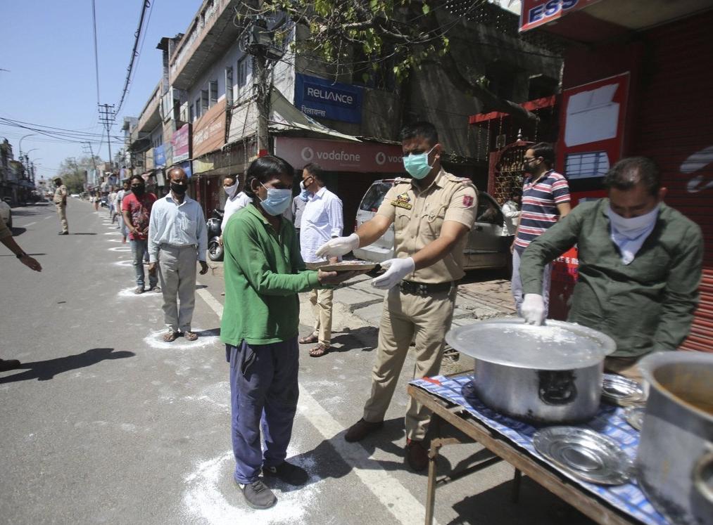 这个国家感染人数可能破5亿，上千万人或丧命