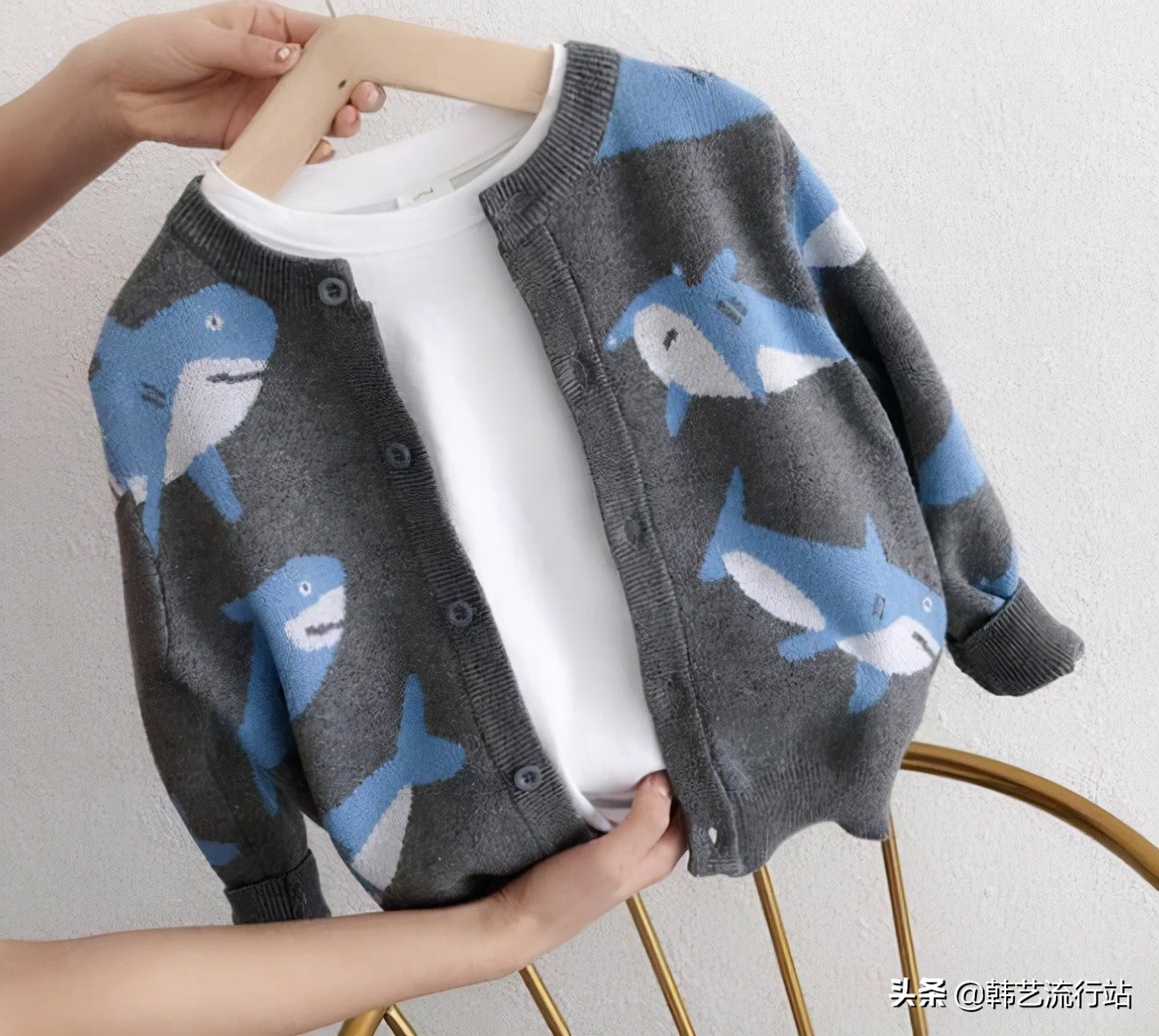 韩版毛线童装怎么搭配好看,童装韩版新款爆款品牌有哪些