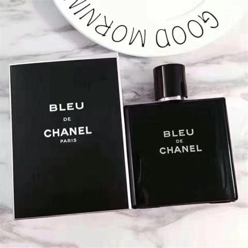 陈伟霆香奈儿白色外套,香奈儿陶瓷陈伟霆款