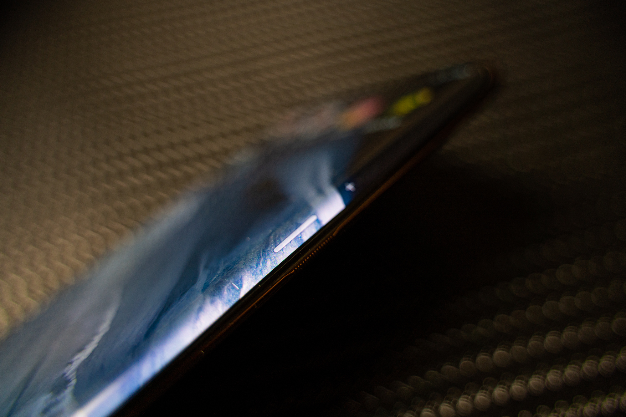 vivonex3搭载骁龙865,vivonex3s瀑布屏观感对比