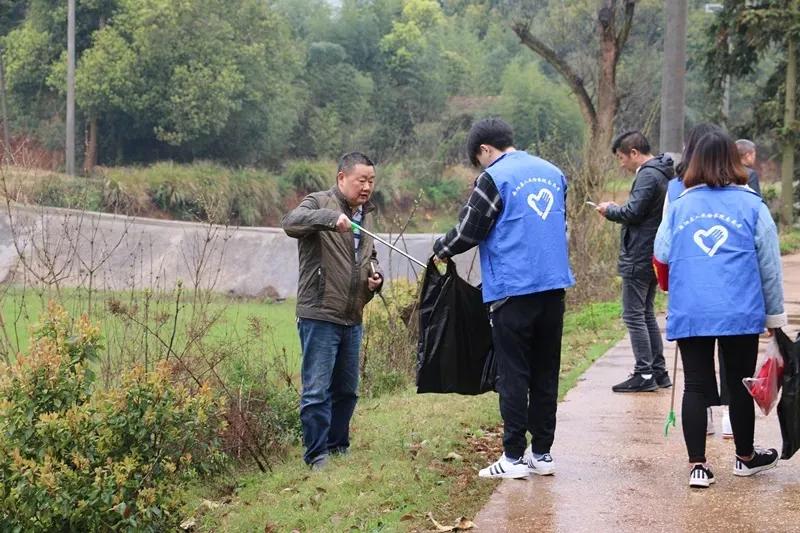 转身还能留下什么,转身之后留下背影