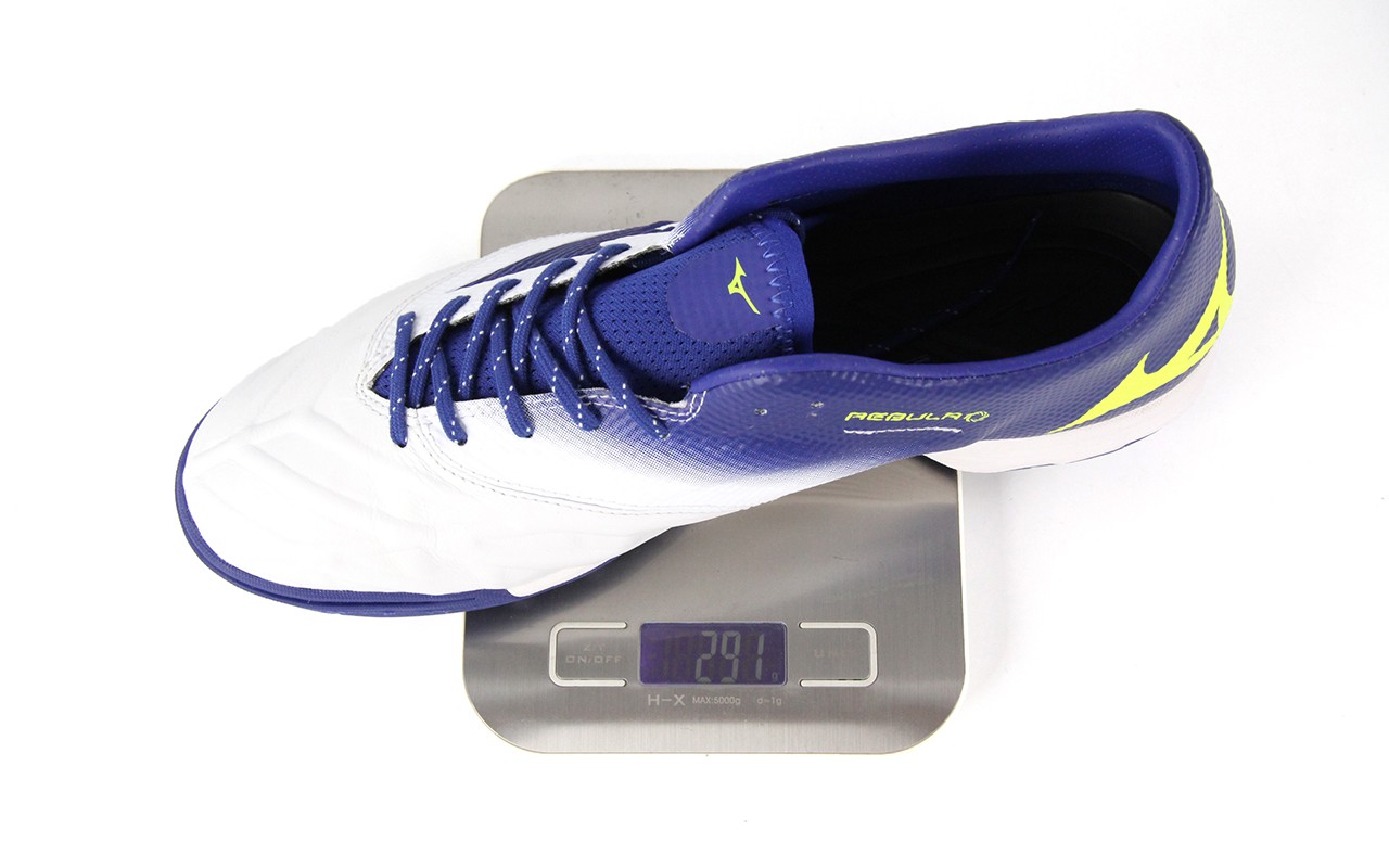 织物一体鞋舌,美津浓morelia2proag测评