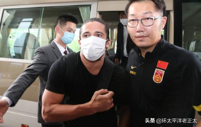 2309天等待，巴西球星正式加入国足！称汉语是母语，承诺回报中国