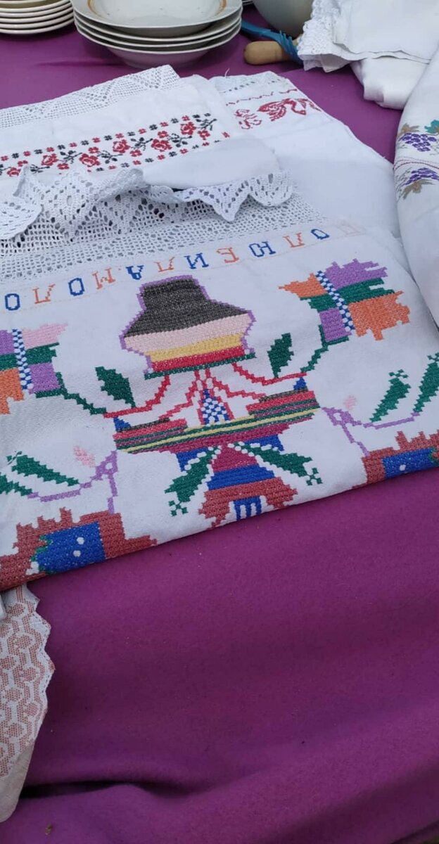 六十年代俄罗斯的跳蚤市场,一元左右的跳蚤市场