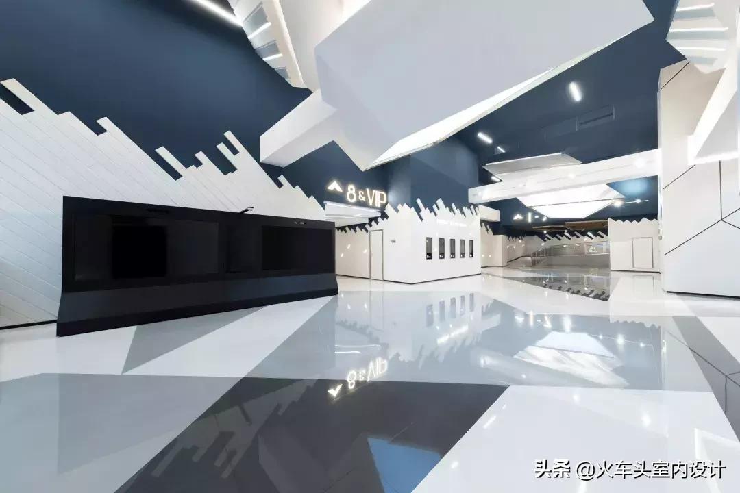 上海梅龙镇UA影院教你如何用灯光修饰极简设计