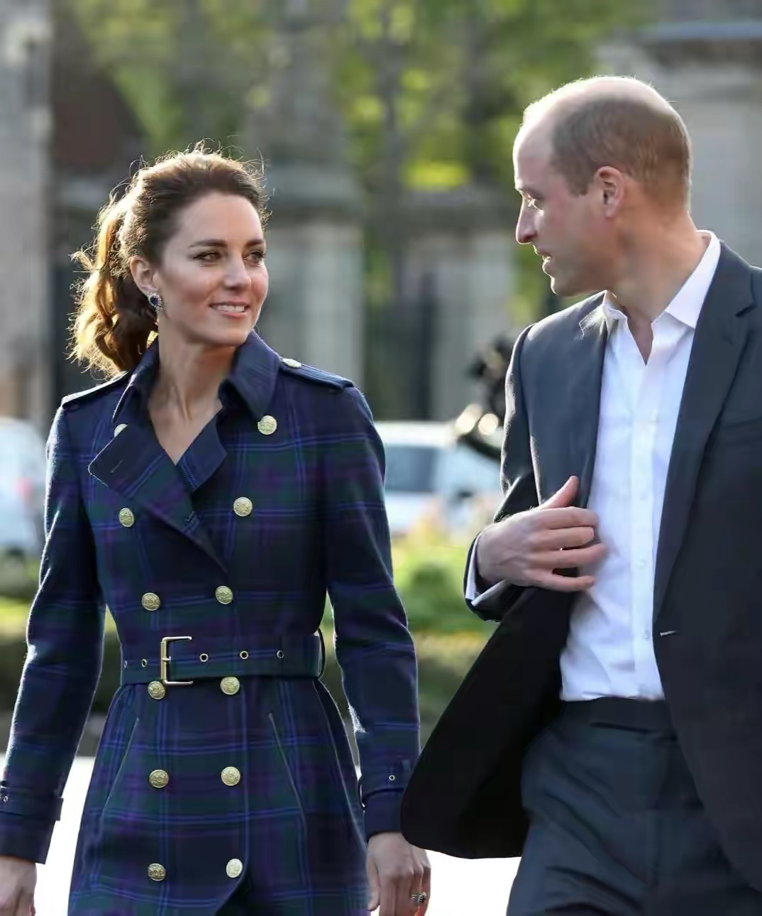 威廉和凯特访问视频,威廉出访凯特