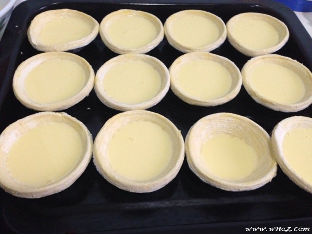 蛋挞怎么做的详细方法,蛋挞液做蛋挞的家常简单方法