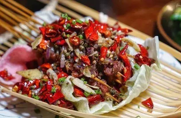 吃完了整条昌岗路，才发现住在这里的人实在太幸福了！