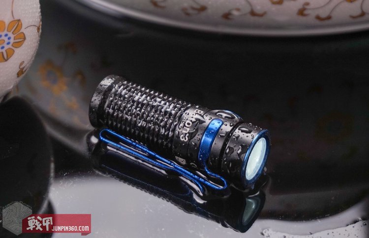 开启无线充电时代，OLIGHTBaton3手电尊享版