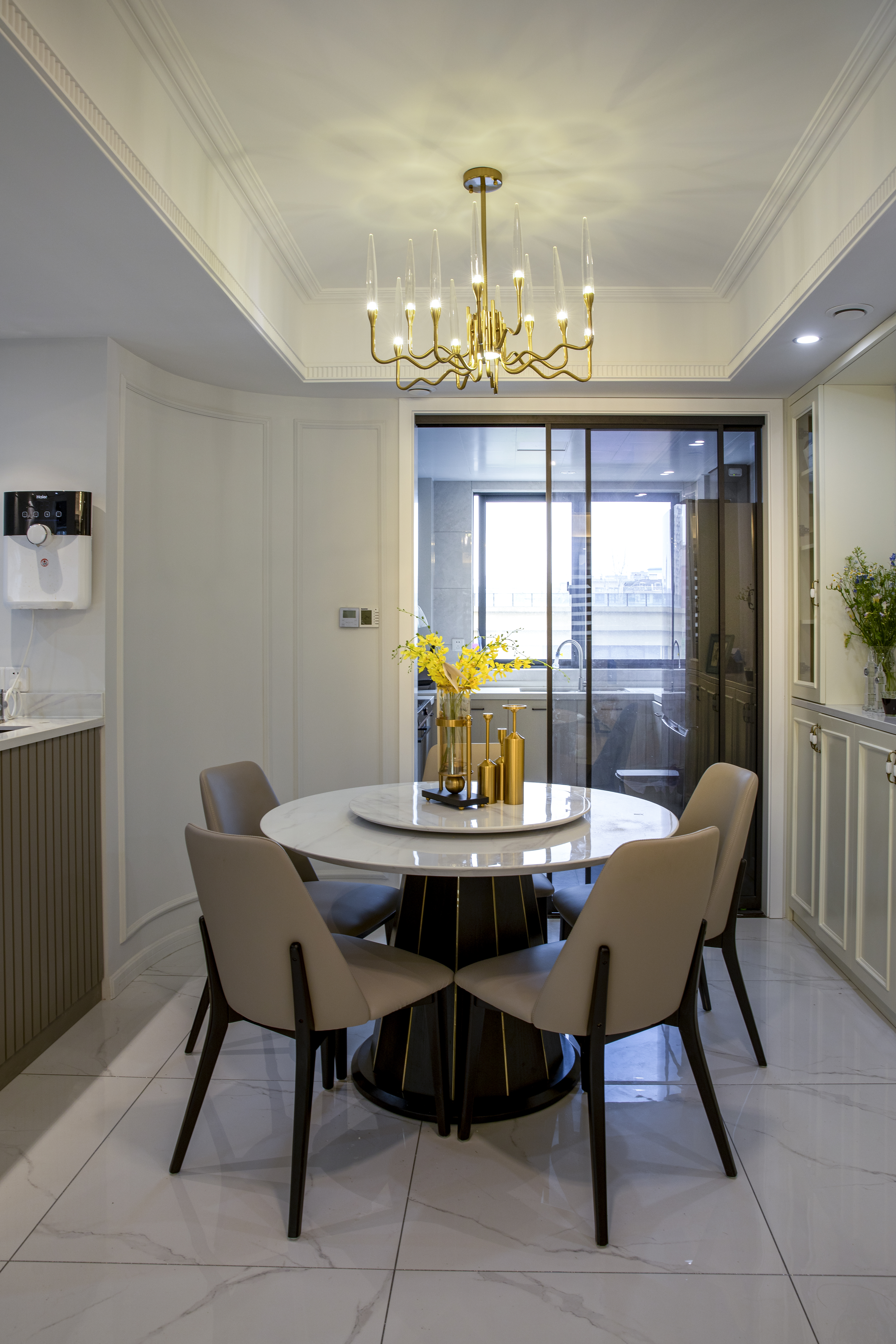 餐厅面积狭小怎么设计,餐厅设计户型布局方案