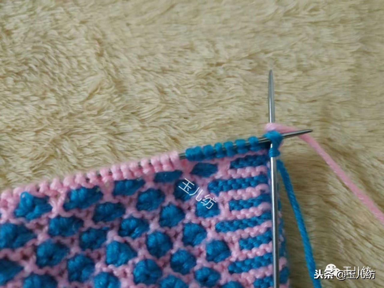 玉儿纺中间太阳花棉鞋上鞋视频,玉儿纺太阳花棉鞋编织教程