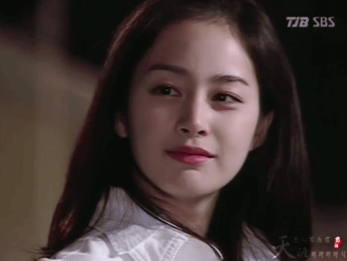 韩国公认四大神颜女生,真正的宋慧乔最漂亮的照片