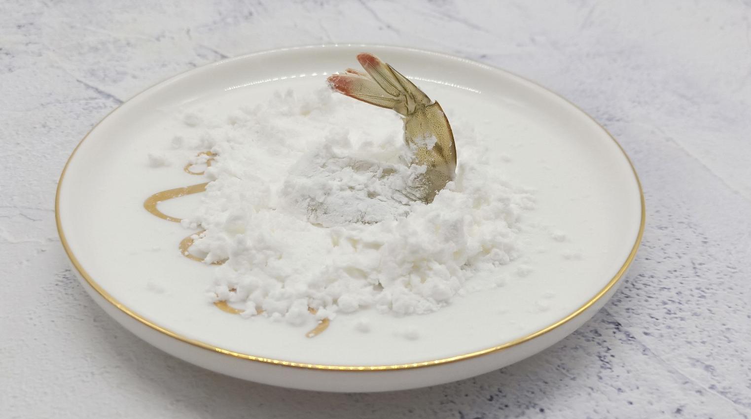 油炸虾酥脆的方法有面包糠,油炸虾是不是要裹面包糠