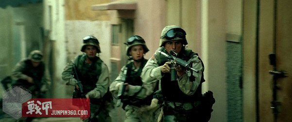 美国黑鹰战机坠落视频,黑鹰坠落最震撼视频