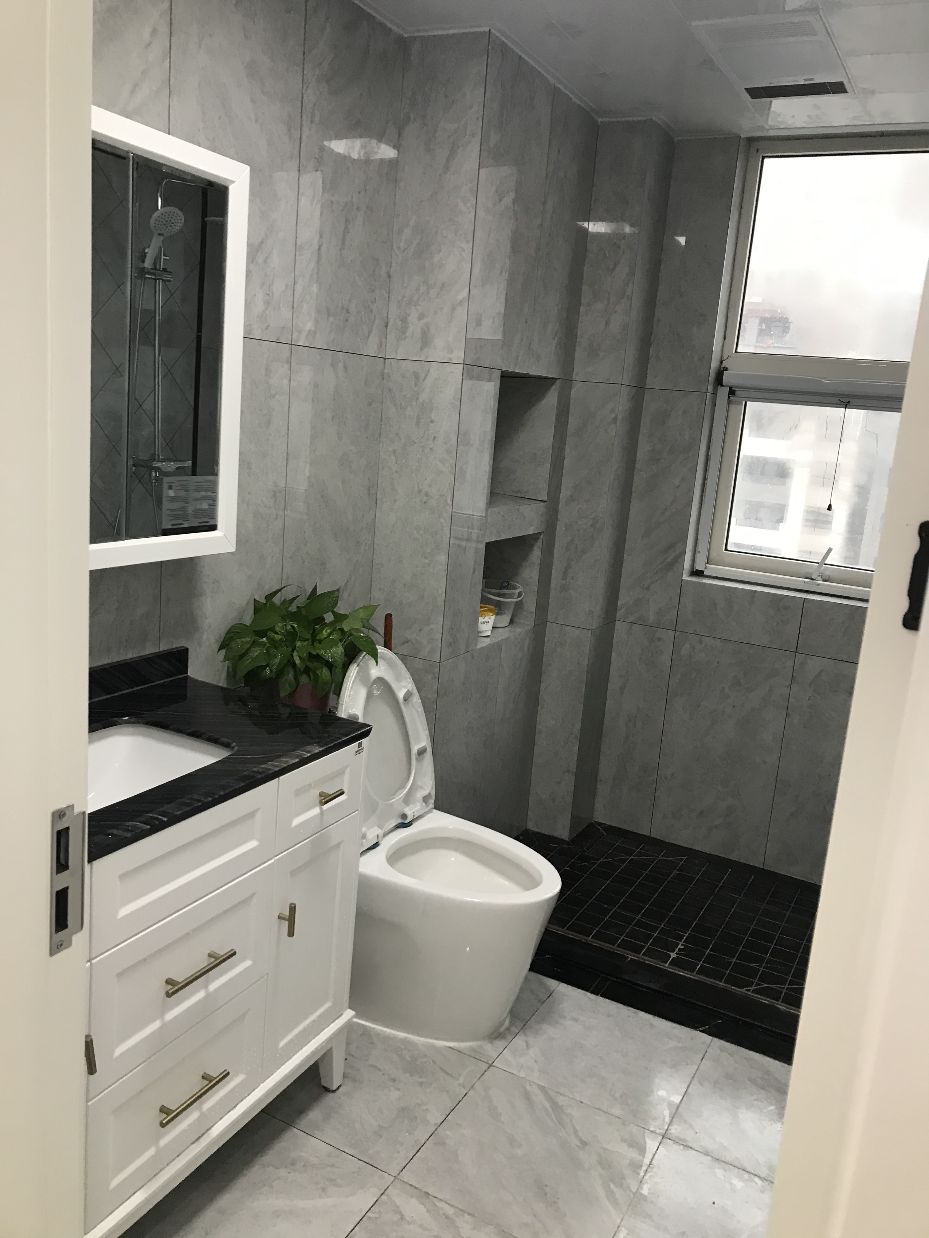 驻马店建业十八城160㎡装修出来的效果太好了,邻居们纷纷称赞