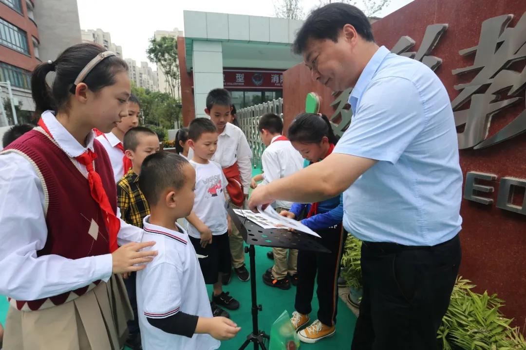 天府新区华阳小学：校园那么美，萌娃来打卡