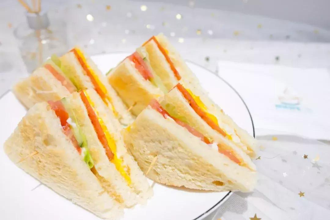 拥有台式小清新的茶饮咖啡结合所,很多人都点这杯……