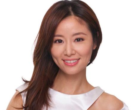 还珠格格赵薇林心如版嫁给五阿哥,林心如赵薇范冰冰和琼瑶合影