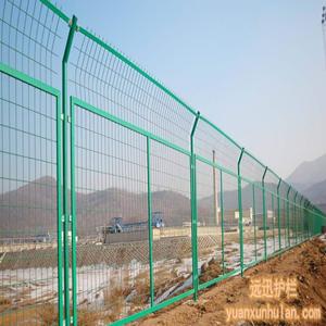 护栏网球场围网生产厂家,护栏网厂家机场