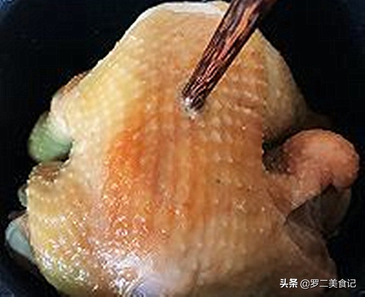 广东电饭煲盐焗鸡的正宗做法,盐焗鸡电饭煲家庭做法窍门是什么