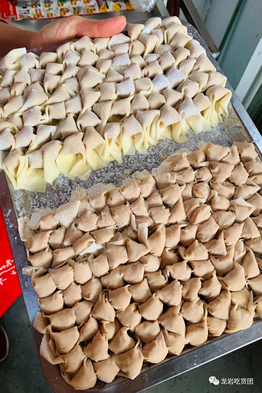 走吧，去龙门镇，吃上一整天