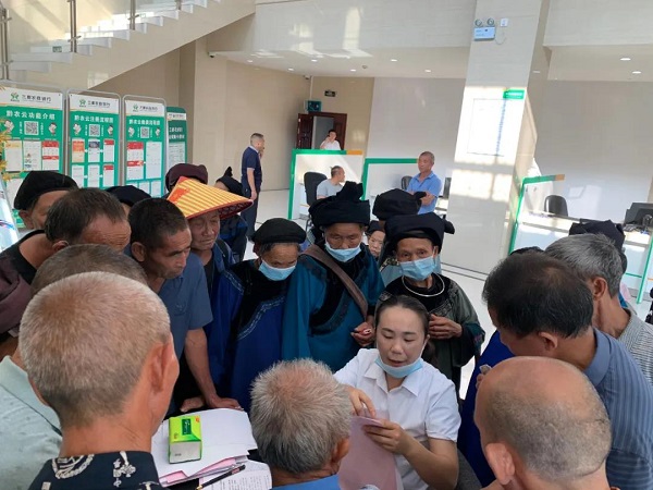 为群众办实事三带三促,三度三效助推为民办实事有声有色