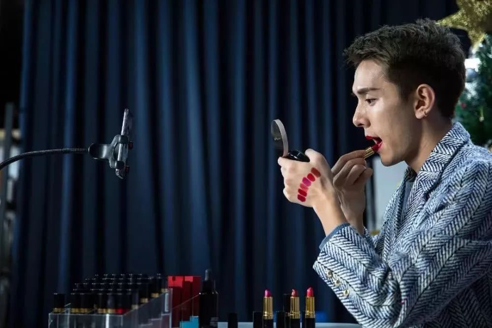 老公买玩具，败掉了整整一套房