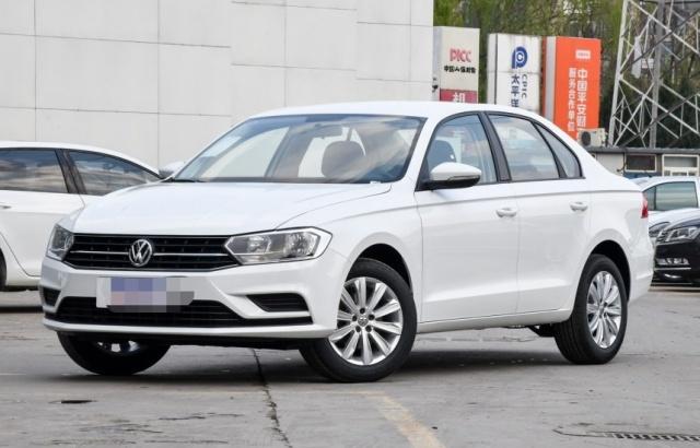 放弃了吉利帝豪，最后选大众宝来，快来听下车主的真实感受吧