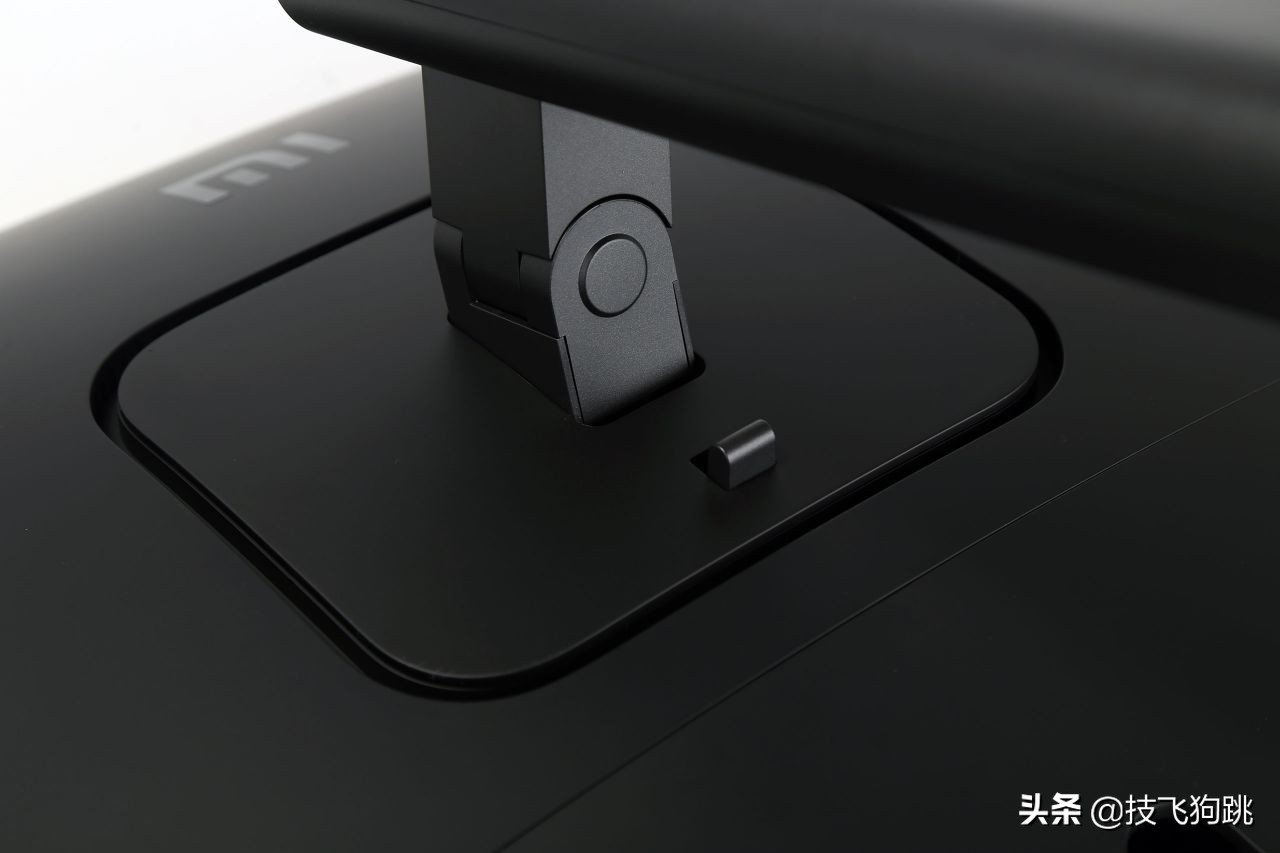 小米剑指显示器领域，小米34寸144Hz高刷新曲面带鱼屏上手体验