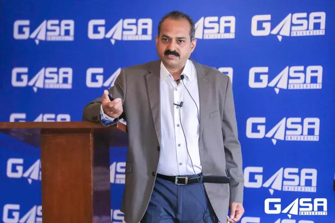 今天的印度照片,现在印度和100年前印度对比