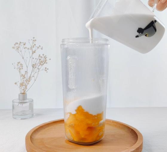 在家就可以做超好吃的杨枝甘露,最简单的杨枝甘露做法不用西米