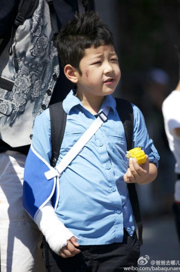 吴镇宇儿子长大后的模样,吴镇宇儿子正面照曝光