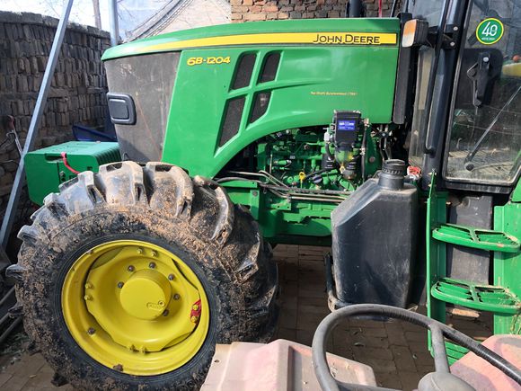 约翰迪尔玉米收割机可靠吗,约翰迪尔拖拉机有哪些车型