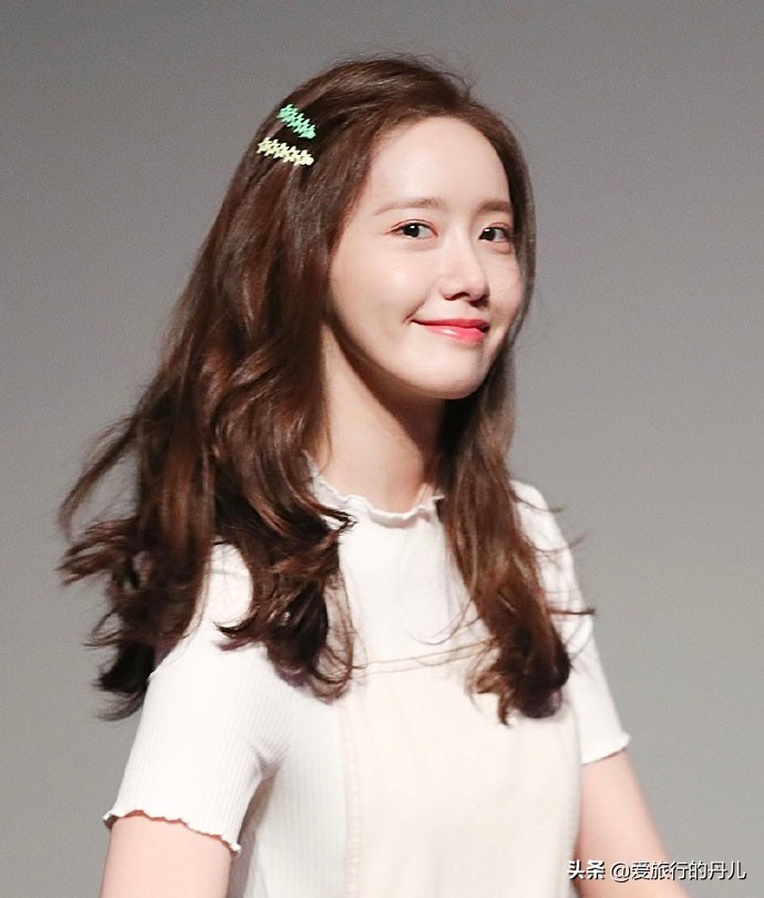 韩国美女林允儿礼服高清,林允儿吊带裙怎么搭配