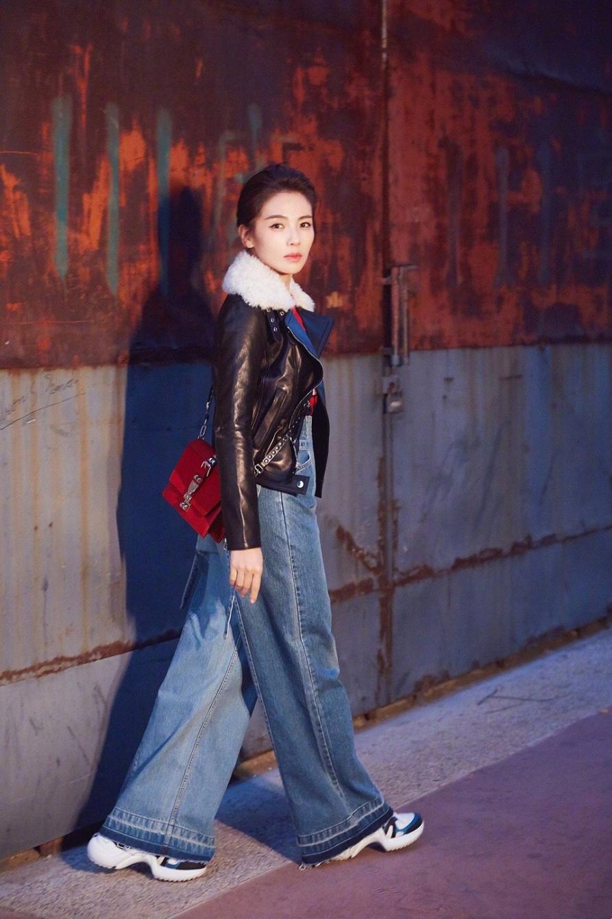 戚薇李承铉黄色衣服 (李承铉戚薇黄色衣服)