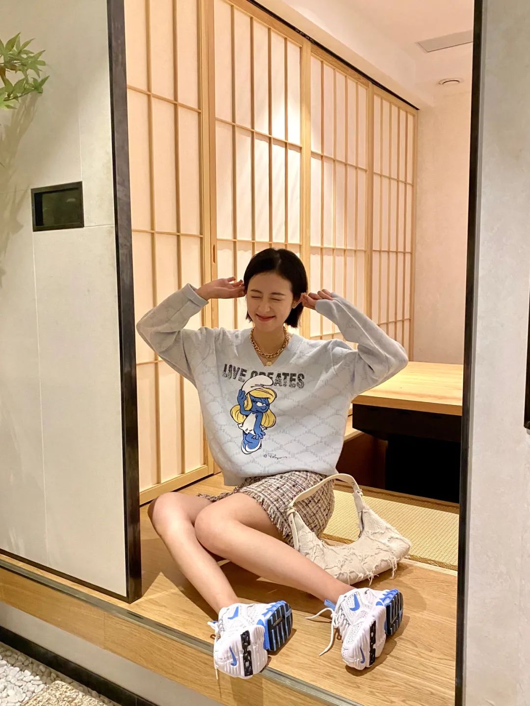 穿裙子要搭配什么鞋子才好看呢,红色上衣黑色裙子配什么鞋子好看