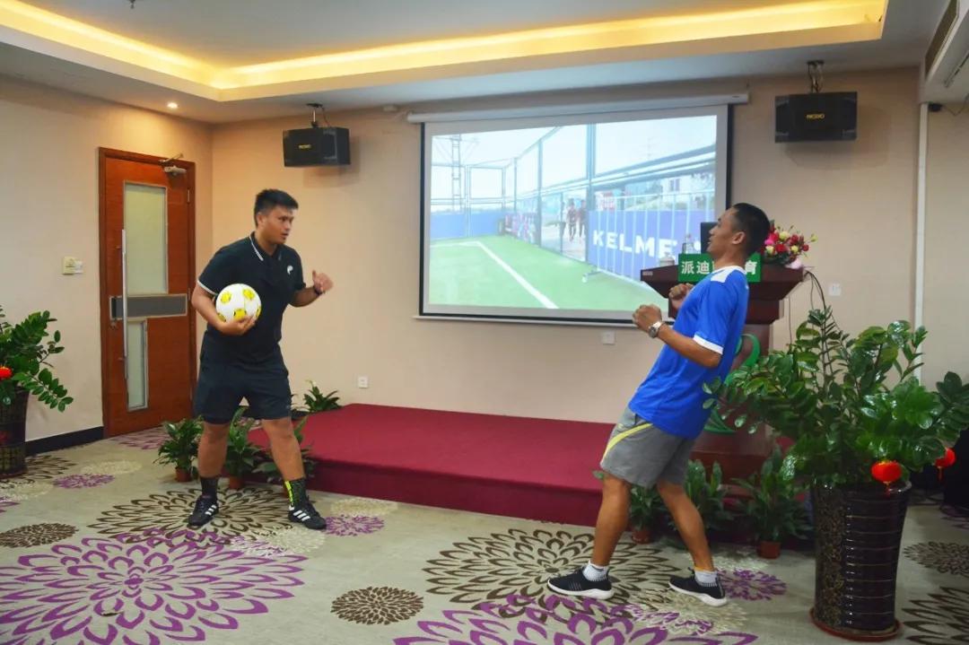 2022年校园足球怎么发展,校园足球怎么发展