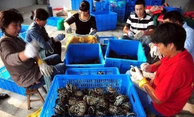 点都德因“逐客”遭批;星巴克首次直播卖16万杯咖啡