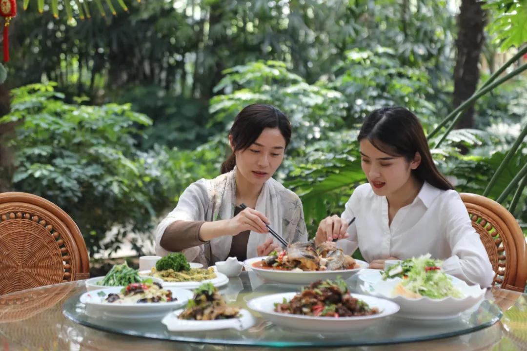 带你走进农家乐享受农村美食,田园风光农家乐美食推荐