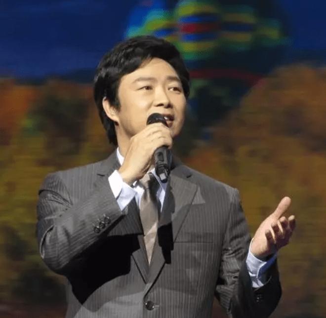 麦克风怎么使用声音才能好听,唱歌怎么把麦克风声音变大