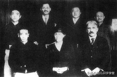 胡适接受了杜威的什么哲学理念,胡适之介绍杜威