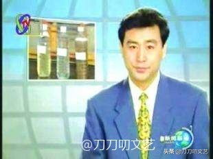 央视主持人康辉烫头,康辉烫头