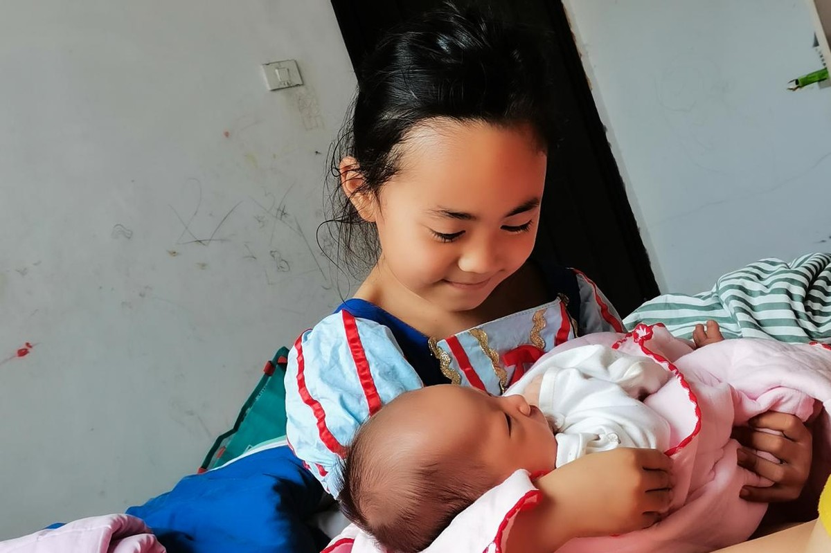 8岁女孩身患罕见重病,河南8岁女童罕见病